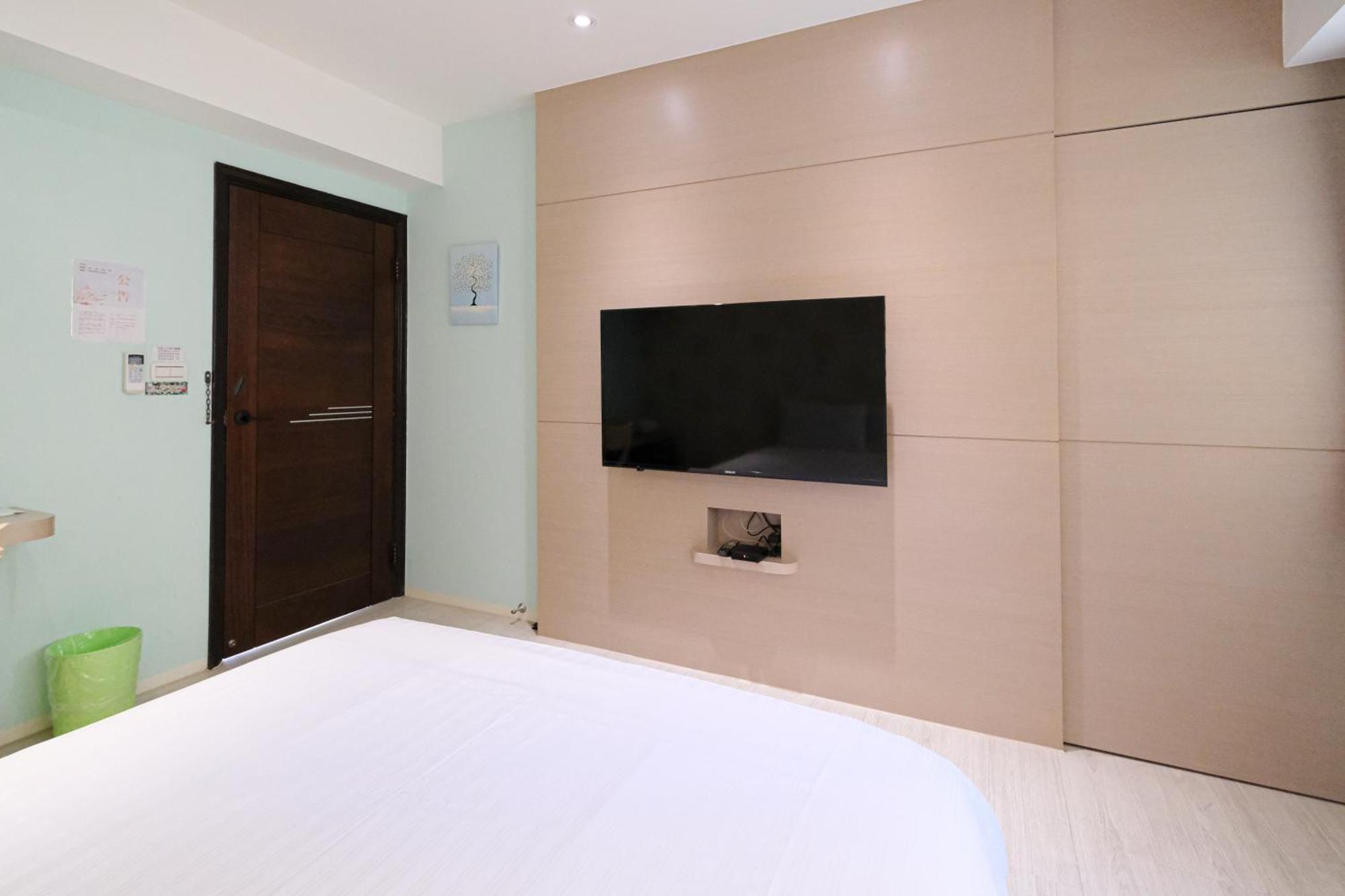 Wow Haha Foodie House Tainan Exterior photo